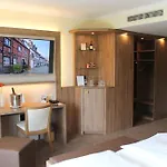 ホテル Ringhotel Am Stadtpark リューネン