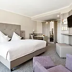ホテル Ringhotel Am Stadtpark 4*