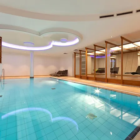 Ringhotel Am Stadtpark Otel 4*
