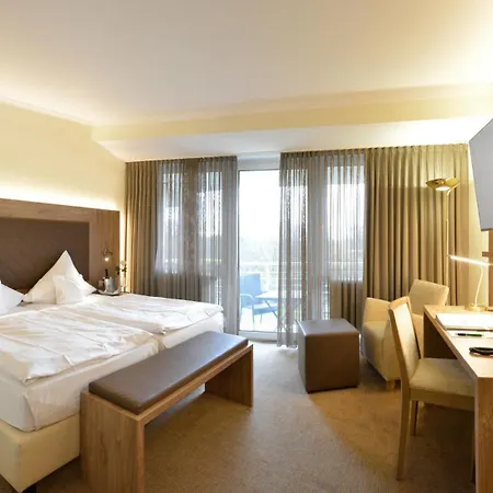 Ringhotel Am Stadtpark Otel 4*