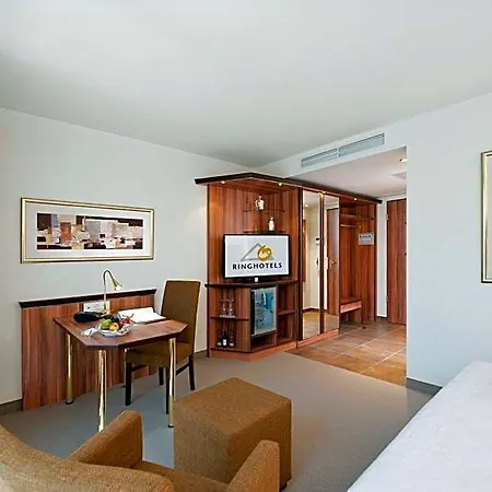 Ringhotel Am Stadtpark 뤼넨